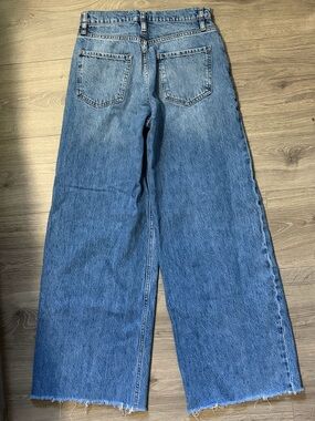FRAME Wide Leg Jeans